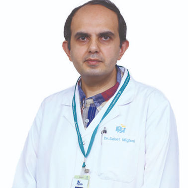 Dr. Saket Miglani, Dentist in shastri bhavan chennai